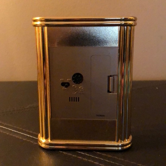 Blue Bulova clock - Picture 4 of 7